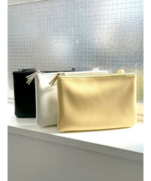 Ungrid（アングリッド）の「フェイクレザーショルダーバッグ（ショルダーバッグ・レディース・ブラック/オフホワイト/イエロー・FREE）」の9枚目の写真