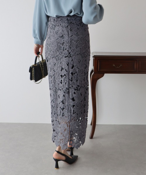 BLUEEAST（ブルーイースト）の「フラワーレースタイトスカート（スカート・レディース・ブラック/ブルー/アイボリー/チャコールグレー/カーキ/モカ/ホワイト/ベージュ/ピンク/ネイビー/ピンクベージュ・MEDIUM/LARGE）」の20枚目の写真