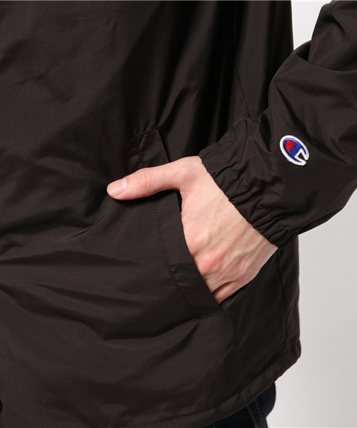 Champion(チャンピオン)の「◇CHAMPION / チャンピオン : コーチジャケット(ナイロンジャケット・メンズ・ブラック/ネイビー/グリーン・LARGE/MEDIUM/X-LARGE)」の12枚目の写真