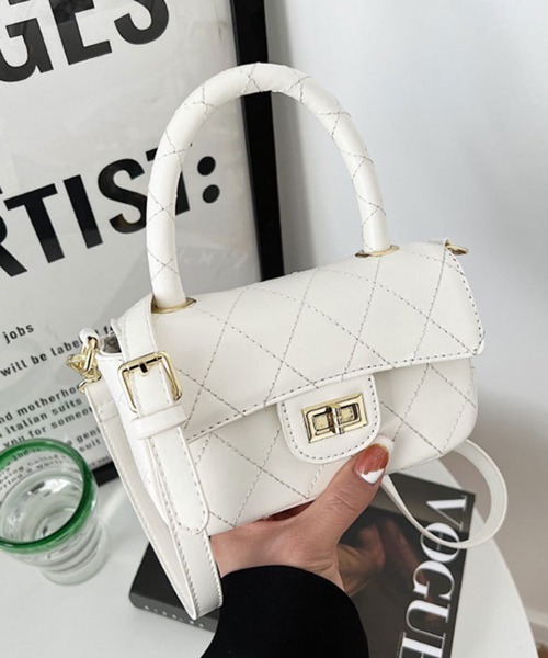 Pochi Pouch(ポチポーチ)の「Pochi Pouch/2way フェイクレザー キルティング ショルダーバッグ(ショルダーバッグ・レディース・ホワイト/ブラック/グリーン/ブルーパープル・FREE)」の2枚目の写真