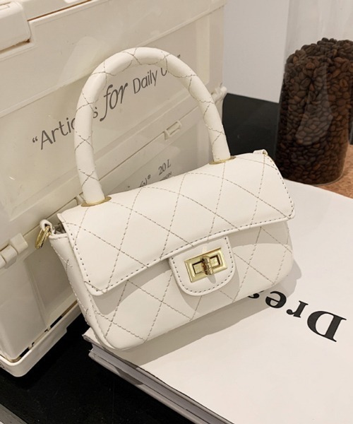 Pochi Pouch(ポチポーチ)の「Pochi Pouch/2way フェイクレザー キルティング ショルダーバッグ(ショルダーバッグ・レディース・ホワイト/ブラック/グリーン/ブルーパープル・FREE)」の22枚目の写真