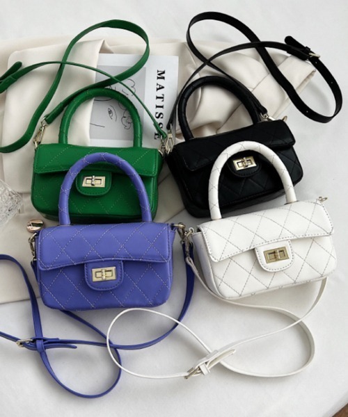 Pochi Pouch(ポチポーチ)の「Pochi Pouch/2way フェイクレザー キルティング ショルダーバッグ(ショルダーバッグ・レディース・ホワイト/ブラック/グリーン/ブルーパープル・FREE)」の5枚目の写真