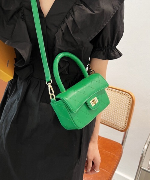 Pochi Pouch(ポチポーチ)の「Pochi Pouch/2way フェイクレザー キルティング ショルダーバッグ(ショルダーバッグ・レディース・ホワイト/ブラック/グリーン/ブルーパープル・FREE)」の11枚目の写真