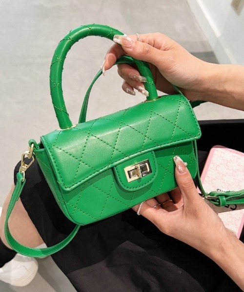 Pochi Pouch(ポチポーチ)の「Pochi Pouch/2way フェイクレザー キルティング ショルダーバッグ(ショルダーバッグ・レディース・ホワイト/ブラック/グリーン/ブルーパープル・FREE)」の12枚目の写真