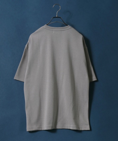 ANPAS(アンパス)の「Cardboard Knit Color Switching Design T-shirt/ダンボールニット 切り替え Tシャツ(Tシャツ/カットソー・メンズ・ホワイト系その他2/ベージュ系その他/ブラック系その他2/ブルー系その他/ホワイト系その他/ブラック系その他・L/LL/M)」の11枚目の写真