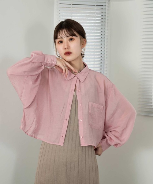 Amiur（エミレ）の「sheer cropped shirt（シャツ/ブラウス・レディース・グレイッシュベージュ/ホワイト/ブラック/ピンク・FREE）」の4枚目の写真