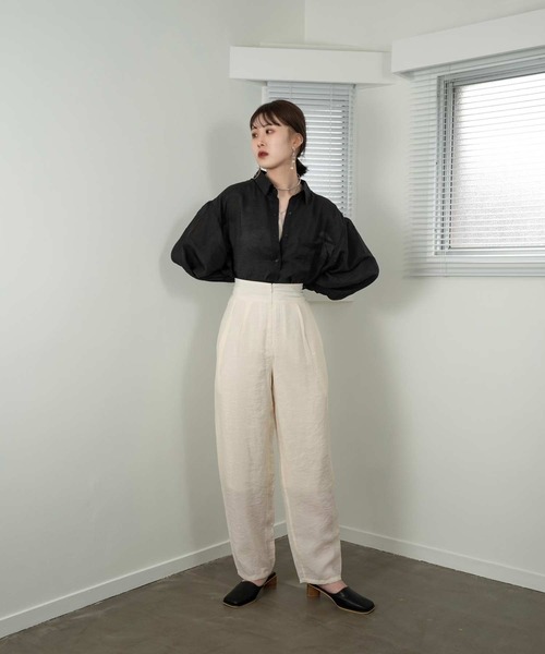 Amiur（エミレ）の「sheer cropped shirt（シャツ/ブラウス・レディース・グレイッシュベージュ/ホワイト/ブラック/ピンク・FREE）」の21枚目の写真