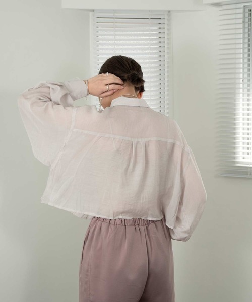 Amiur（エミレ）の「sheer cropped shirt（シャツ/ブラウス・レディース・グレイッシュベージュ/ホワイト/ブラック/ピンク・FREE）」の15枚目の写真
