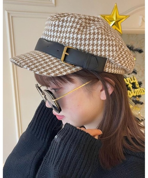 epine(エピヌ)の「leather belt check casquette(キャスケット・レディース・ベージュ・FREE)」の1枚目の写真