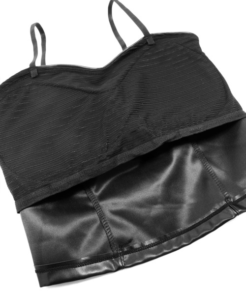 Figments（フィグメンツ）の「合皮キャミソール（キャミソール・レディース・ブラック/ホワイト・FREE）」の8枚目の写真