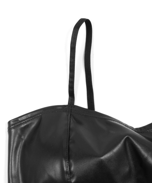 Figments（フィグメンツ）の「合皮キャミソール（キャミソール・レディース・ブラック/ホワイト・FREE）」の7枚目の写真