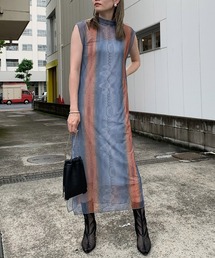 MEDI WAVE PATTERN SHEER DRESS