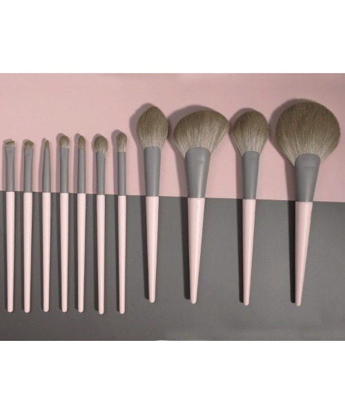 LAC-VERT(ラック・ヴェール)の「【羊毛】ポーチ付きプロ仕様メイクブラシセット11本(メイクブラシ・レディース・ピンク・FREE)」の14枚目の写真