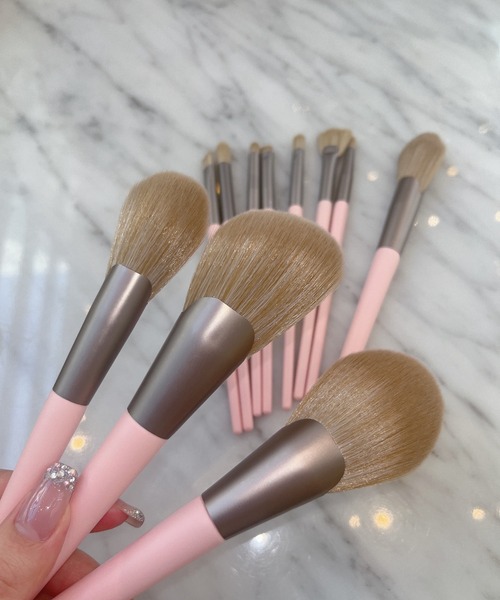 LAC-VERT(ラック・ヴェール)の「【羊毛】ポーチ付きプロ仕様メイクブラシセット11本(メイクブラシ・レディース・ピンク・FREE)」の13枚目の写真