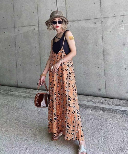 CORNERS（コーナーズ）の「マルチパターンバックリボンキャミワンピース（ワンピース・レディース・アイボリー/オレンジ/ブラック/ネイビー/ライトベージュ/ブルー・M）」の6枚目の写真