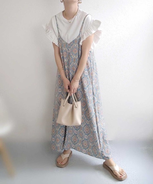 CORNERS（コーナーズ）の「マルチパターンバックリボンキャミワンピース（ワンピース・レディース・アイボリー/オレンジ/ブラック/ネイビー/ライトベージュ/ブルー・M）」の5枚目の写真