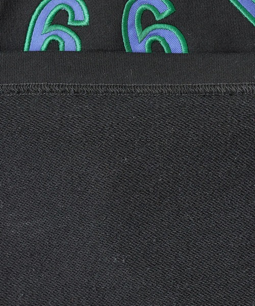 MILKFED.(ミルクフェド)の「HIGH NECK SWEAT TOP(スウェット・レディース・ホワイト/ブラック/パープル・ONE SIZE)」の16枚目の写真