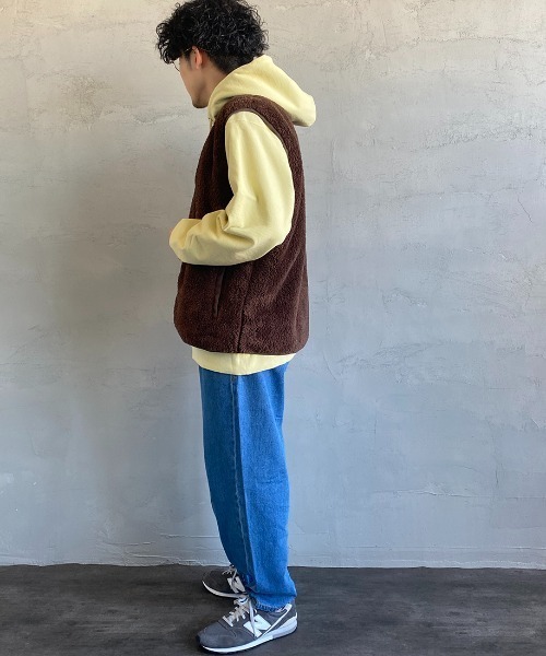 UNIVERSAL OVERALL（ユニバーサルオーバーオール）の「【FINEBOYS 2月号掲載】[UNIVERSAL OVERALL/ユニバーサルオーバーオール] 別注 リバーシブル ボアフリースベスト（ベスト・レディース・ブラック/ブラウン/グレー・M/L）」の6枚目の写真