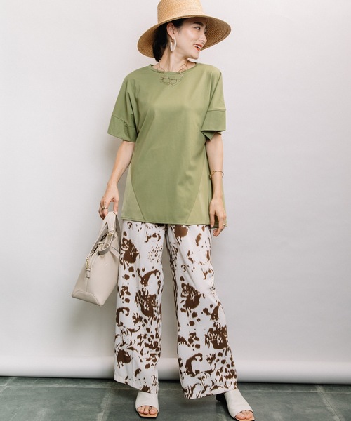 ELVENCE DEUX（エルベンスドゥ）の「イソザイキリカエTN（Tシャツ/カットソー・レディース・ブラック/ベージュ/オリーブ・FREE）」の18枚目の写真