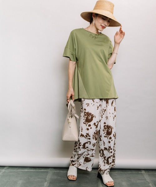 ELVENCE DEUX（エルベンスドゥ）の「イソザイキリカエTN（Tシャツ/カットソー・レディース・ブラック/ベージュ/オリーブ・FREE）」の19枚目の写真