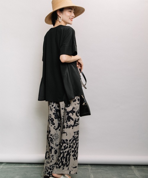 ELVENCE DEUX（エルベンスドゥ）の「イソザイキリカエTN（Tシャツ/カットソー・レディース・ブラック/ベージュ/オリーブ・FREE）」の9枚目の写真