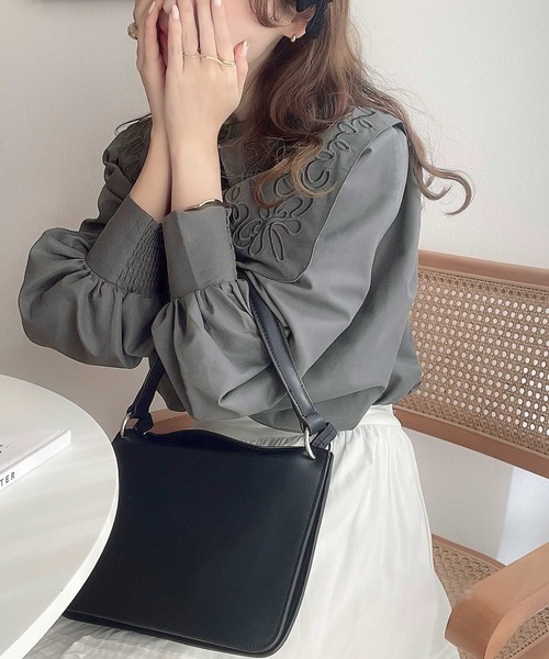 classicalelf（クラシカルエルフ）の「ロマンティックムードに魅せられて。取り外し可！3wayコード刺繍ビッグカラーブラウス（シャツ/ブラウス・レディース・ホワイト/ライトグレー/ブラック/ブルー系その他・SMALL/MEDIUM/LARGE/X-LARGE）」の12枚目の写真