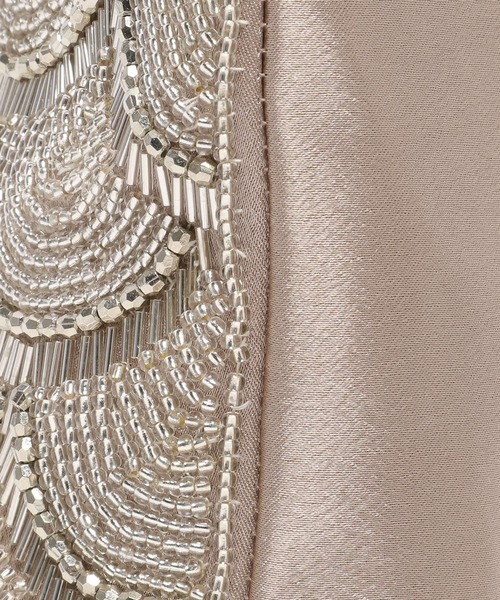 Andemiu(アンデミュウ)の「【WEB限定】スカラップパールクラッチ157463(クラッチバッグ・レディース・アイボリー/ピンク系その他・FREE)」の15枚目の写真