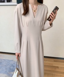 ウエストタックキーネックワンピース