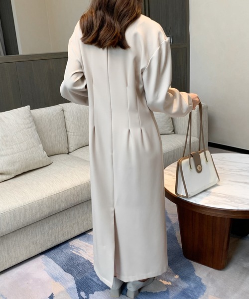 ECLIN（エクラン）の「ウエストタックキーネックワンピース（ワンピース・レディース・ブラック/ダークブラウン/ベージュ・S/M）」の20枚目の写真