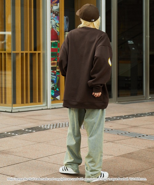 MLB 別注 ワッペン刺繍 ビッグシルエット裏起毛プルオーバースウェット MLB⁄メジャーリーグベースボール 別注 ワッペン刺繍 ビッグシルエット