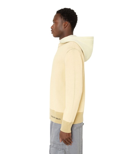 DIESEL(ディーゼル)の「メンズ パーカー ジップアップ(ニット/セーター・メンズ・ベージュ/カーキ・SMALL/MEDIUM/LARGE/X-LARGE)」の4枚目の写真