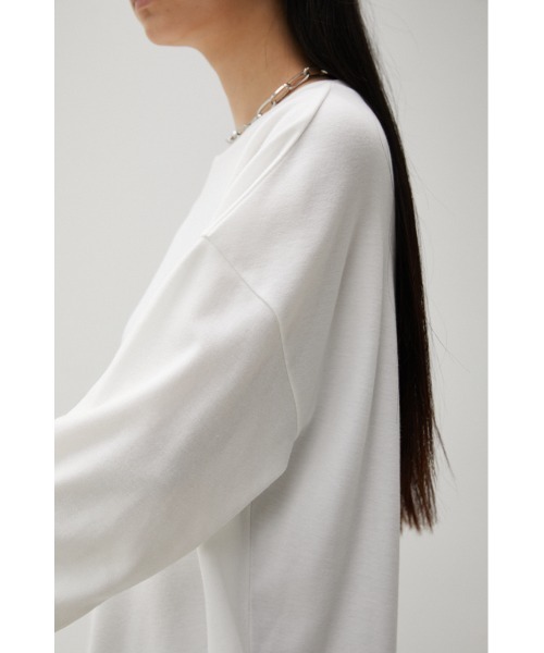 AZUL by moussy（アズールバイマウジー）の「BASIC TOUGH NECK LONG SLEEVE T/ベーシックタフネックロングスリーブTシャツ（Tシャツ/カットソー・レディース・ベージュ/ホワイト/ダークグリーン/ブラック・SMALL/MEDIUM）」の12枚目の写真