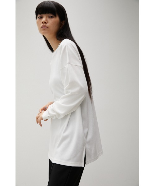 AZUL by moussy（アズールバイマウジー）の「BASIC TOUGH NECK LONG SLEEVE T/ベーシックタフネックロングスリーブTシャツ（Tシャツ/カットソー・レディース・ベージュ/ホワイト/ダークグリーン/ブラック・SMALL/MEDIUM）」の5枚目の写真
