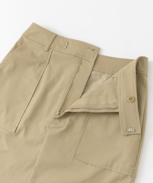 URBAN RESEARCH（アーバンリサーチ）の「ストレッチツイルマーメイドスカート（スカート・レディース・チャコールグレー/ベージュ・38/36）」の8枚目の写真