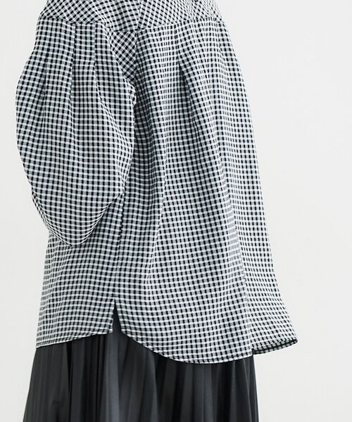 le.coeur blanc（ルクールブラン）の「ボリュームスリーブキリカエブラウス（シャツ/ブラウス・レディース・ブラック/ホワイト系その他・38）」の17枚目の写真