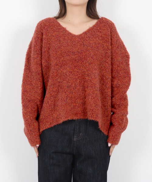 Isn't She?（イズントシー）の「ブークレーミックスニットプルオーバー（ニット/セーター・レディース・ベージュ/レッド/グリーン・FREE）」の5枚目の写真
