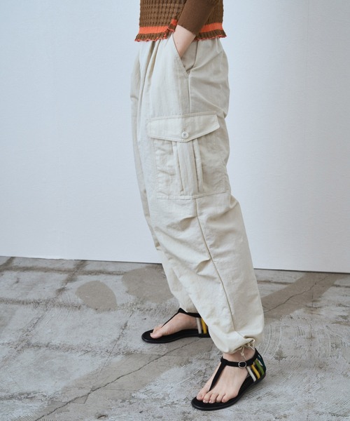 audrey and john wad(オードリーアンドジョンワッド)の「【Audrey and John Wad】へビーナイロンカーゴパンツ(カーゴパンツ・レディース・アイボリー/ネイビー/ライトカーキ・S/M)」の15枚目の写真