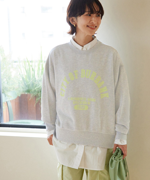 JOURNAL STANDARD relume(ジャーナルスタンダード レリューム)の「ロゴプリントスウェットBURBANK(スウェット・レディース・グレー/ピンク/アイボリー・FREE)」の2枚目の写真