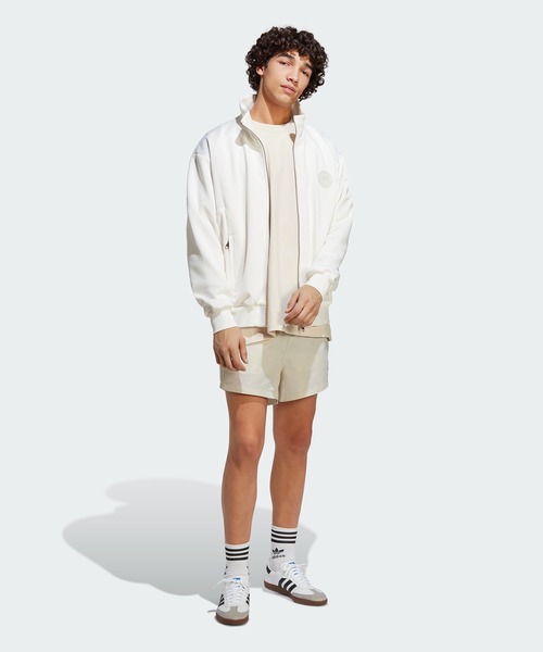 adidas(アディダス)の「BLUE VERSION エッセンシャルズ 半袖Tシャツ / アディダスオリジナルス(チューブトップ・メンズ・ベージュ/ブラック/レッド・SMALL/X-LARGE/XX-LARGE/LARGE/MEDIUM/X-SMALL)」の11枚目の写真