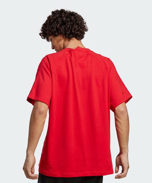 adidas(アディダス)の「BLUE VERSION エッセンシャルズ 半袖Tシャツ / アディダスオリジナルス(チューブトップ・メンズ・ベージュ/ブラック/レッド・SMALL/X-LARGE/XX-LARGE/LARGE/MEDIUM/X-SMALL)」の12枚目の写真