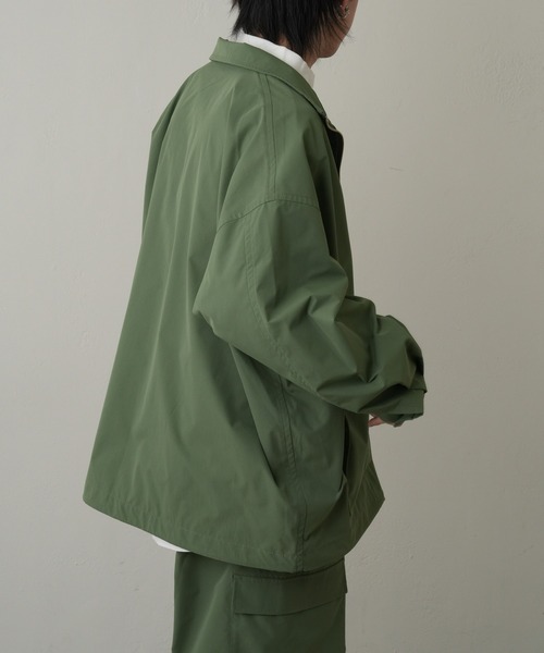 COLONY 2139（コロニートゥーワンスリーナイン）の「ストレッチスタンドブルゾン（ブルゾン・メンズ・オリーブ/ブラック・MEDIUM/LARGE）」の3枚目の写真