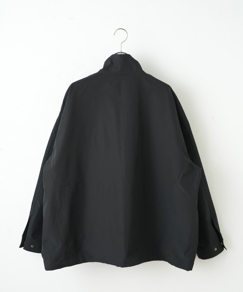 COLONY 2139（コロニートゥーワンスリーナイン）の「ストレッチスタンドブルゾン（ブルゾン・メンズ・オリーブ/ブラック・MEDIUM/LARGE）」の13枚目の写真