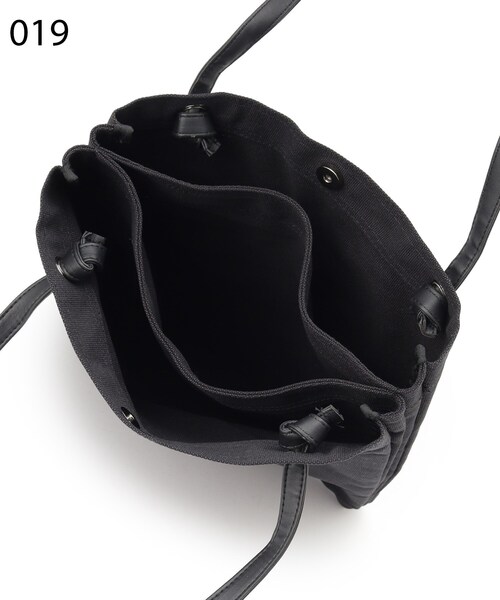 Ober Tashe(オーバータッシェ)の「【便利な仕切り付き!】ヘルツトート(トートバッグ・レディース・アイボリー/グレー/ブラック・FREE)」の10枚目の写真