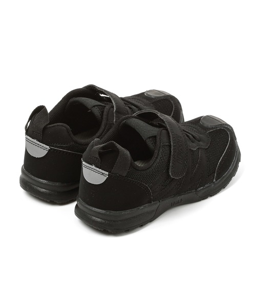 IFME（イフミー）の「KIDS｜IFME joob ベーシックスニーカー（スニーカー・キッズ・ホワイト/ブラック・17.5cm/20.5cm/18.5cm/15.0cm/16.5cm/20.0cm/16.0cm/18.0cm/15.5cm/17.0cm/19.5cm/19.0cm/21.0cm）」の3枚目の写真