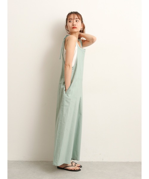 Ungrid(アングリッド)の「ショルダーデザインサロペット(サロペット/オーバーオール・レディース・イエロー/ナチュラル/ミント/ブラック/ダークブラウン・マルチサイズ)」の6枚目の写真