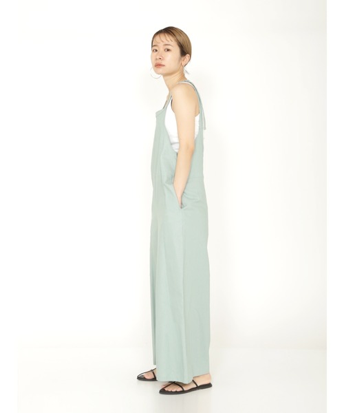 Ungrid(アングリッド)の「ショルダーデザインサロペット(サロペット/オーバーオール・レディース・イエロー/ナチュラル/ミント/ブラック/ダークブラウン・マルチサイズ)」の16枚目の写真