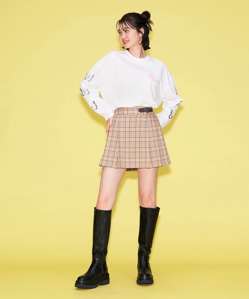 FOREVER 21（フォーエバー トゥエンティーワン）の「【POP】チェックプリーツミニスカート（スカート・レディース・グレー/ベージュ・MEDIUM/SMALL）」の4枚目の写真