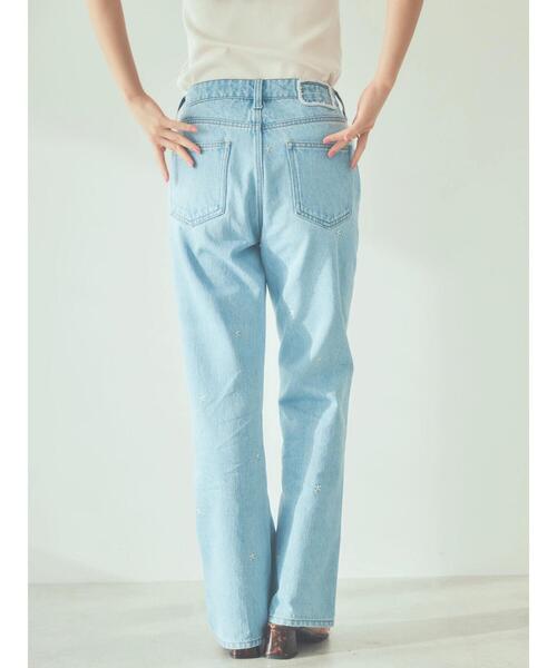 AMERICAN HOLIC（アメリカンホリック）の「7周年刺繍フレアパンツ（デニムパンツ・レディース・サックスブルー・S/M/L）」の4枚目の写真