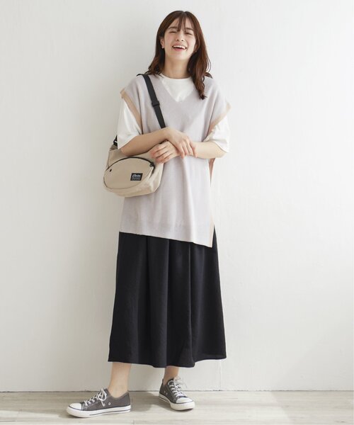 LBC（エルビーシー）の「畦配色ロングニットベスト（ニット/セーター・レディース・ベージュ/ライトグレー/ブラック・M）」の22枚目の写真