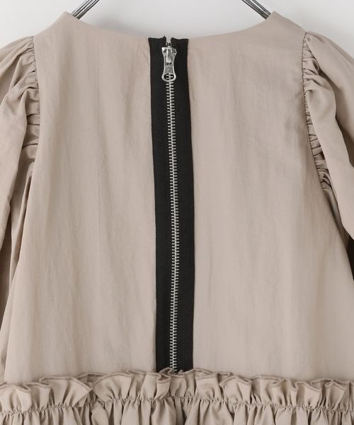 LOWRYS FARM（ローリーズファーム）の「ＢＩＧパフワンピース　909299（ワンピース・キッズ・ブラック/ベージュ/ピンク・150cm/160cm）」の11枚目の写真